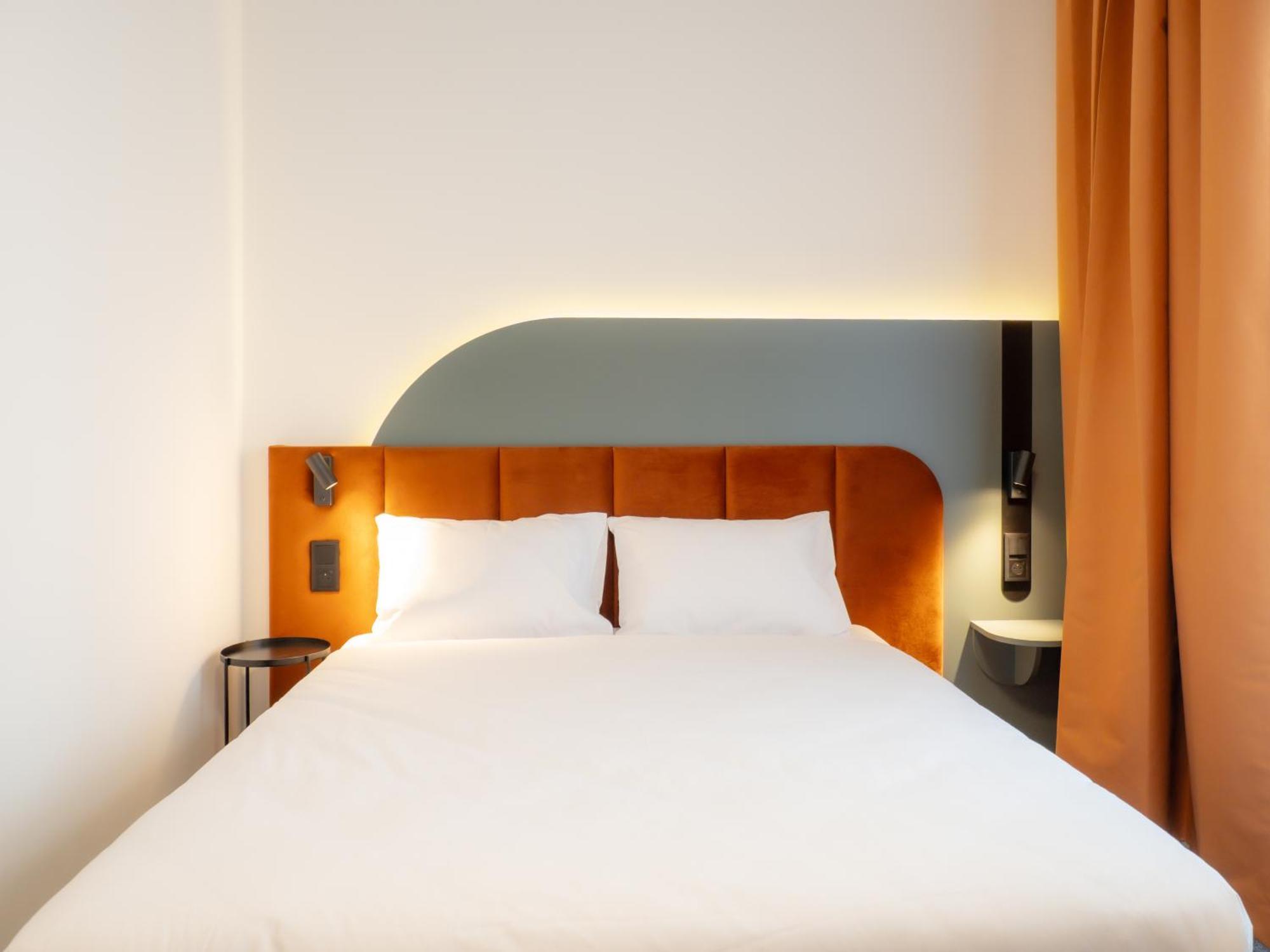 B&B Hotel Leszno Экстерьер фото