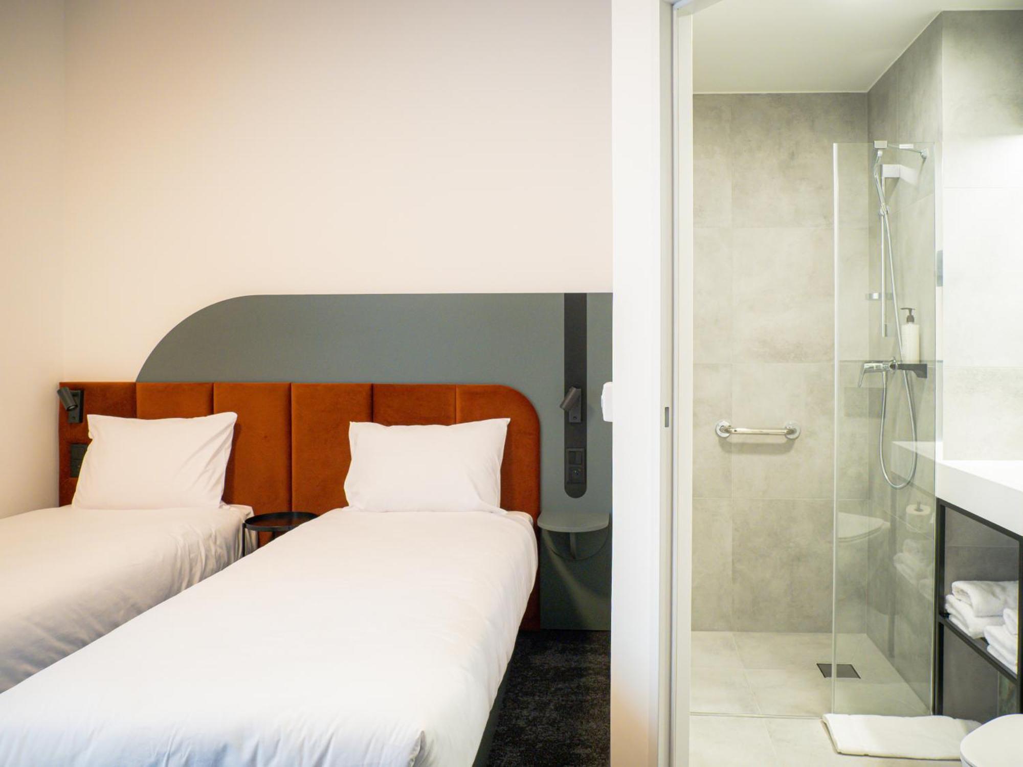 B&B Hotel Leszno Экстерьер фото
